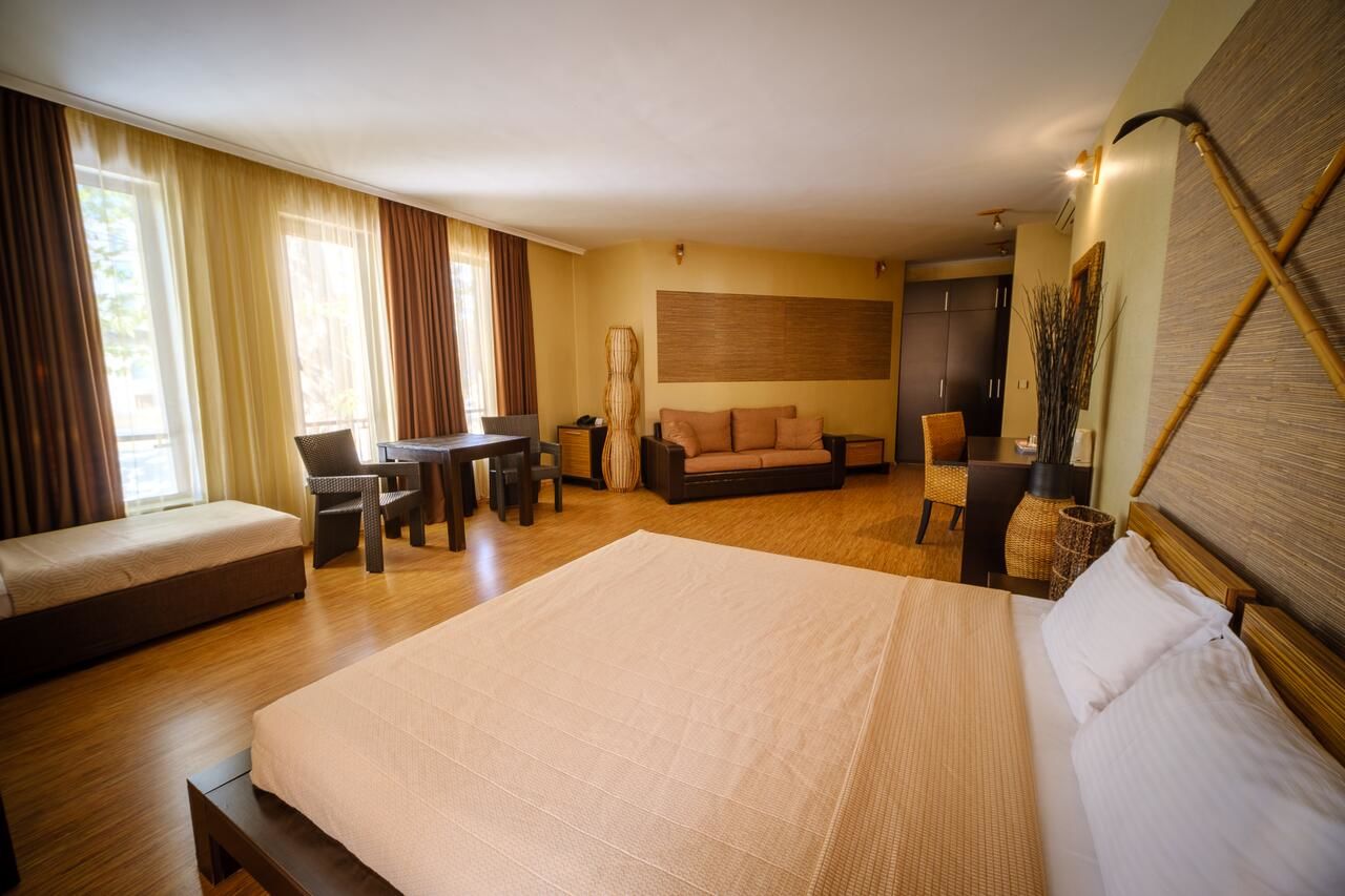 Отель Отель Класик Варна-11
